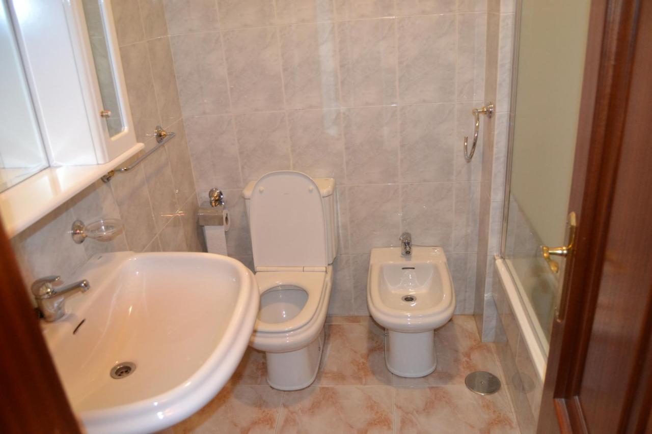 Inmoinsuas Plaza De Galicia 32 Appartement Sarria Buitenkant foto